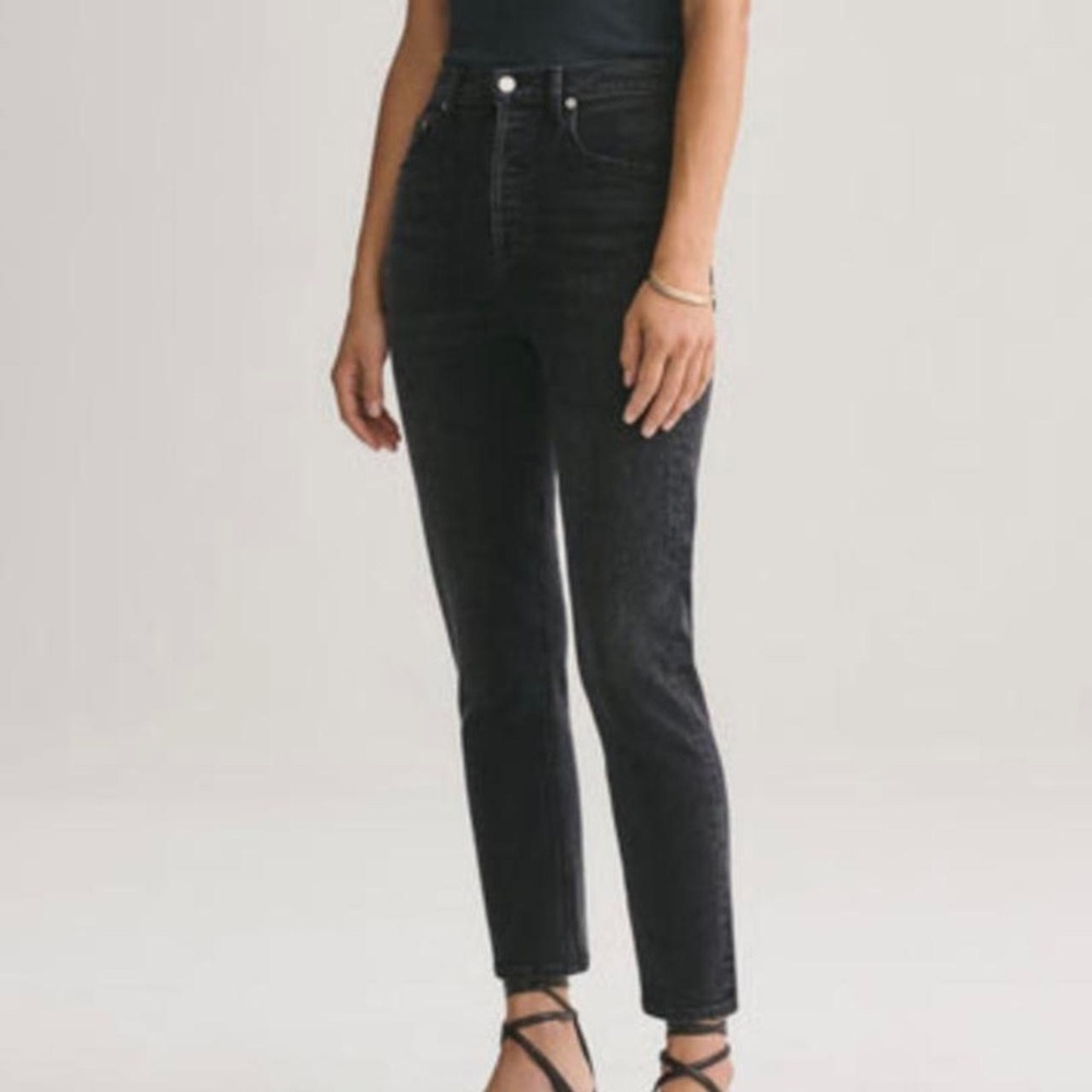 Agolde Riley High Rise Straight Crop Jeans in Black Pepper
